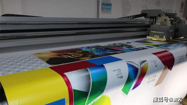 我们常见的图文公司主要的业务是打印复印,广告易拉宝,工程图纸晒图